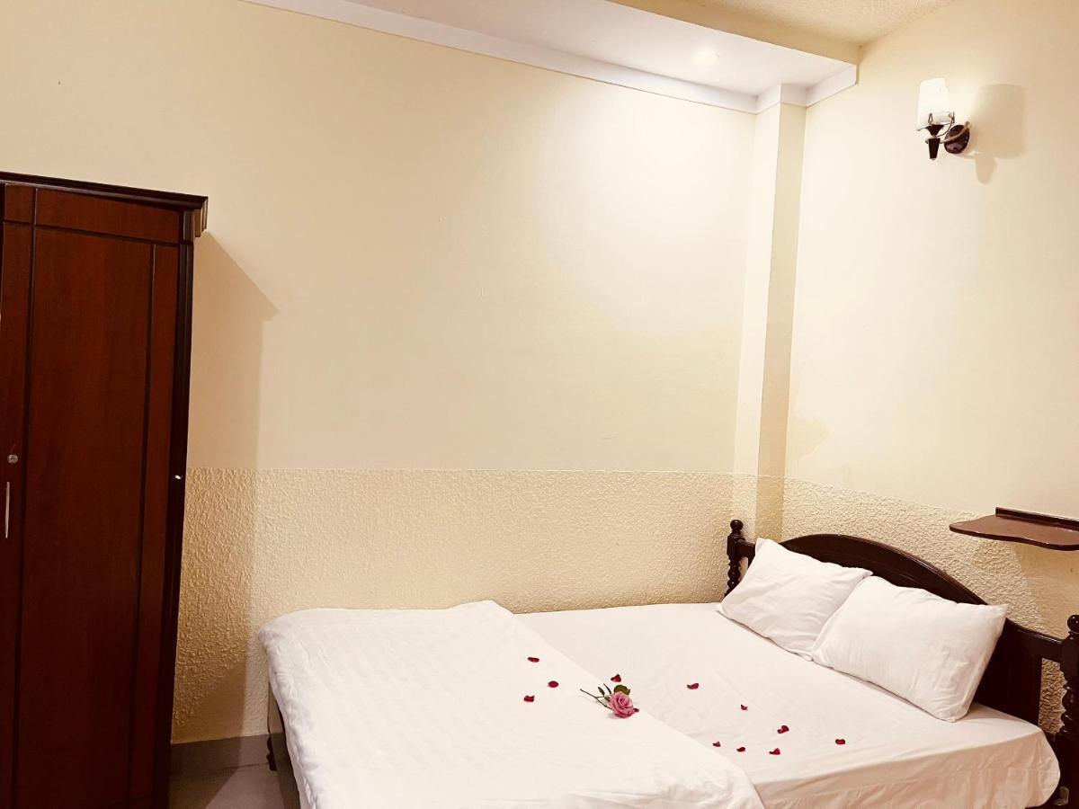 Khach San Xuan Quynh Hotell Dalat Exteriör bild